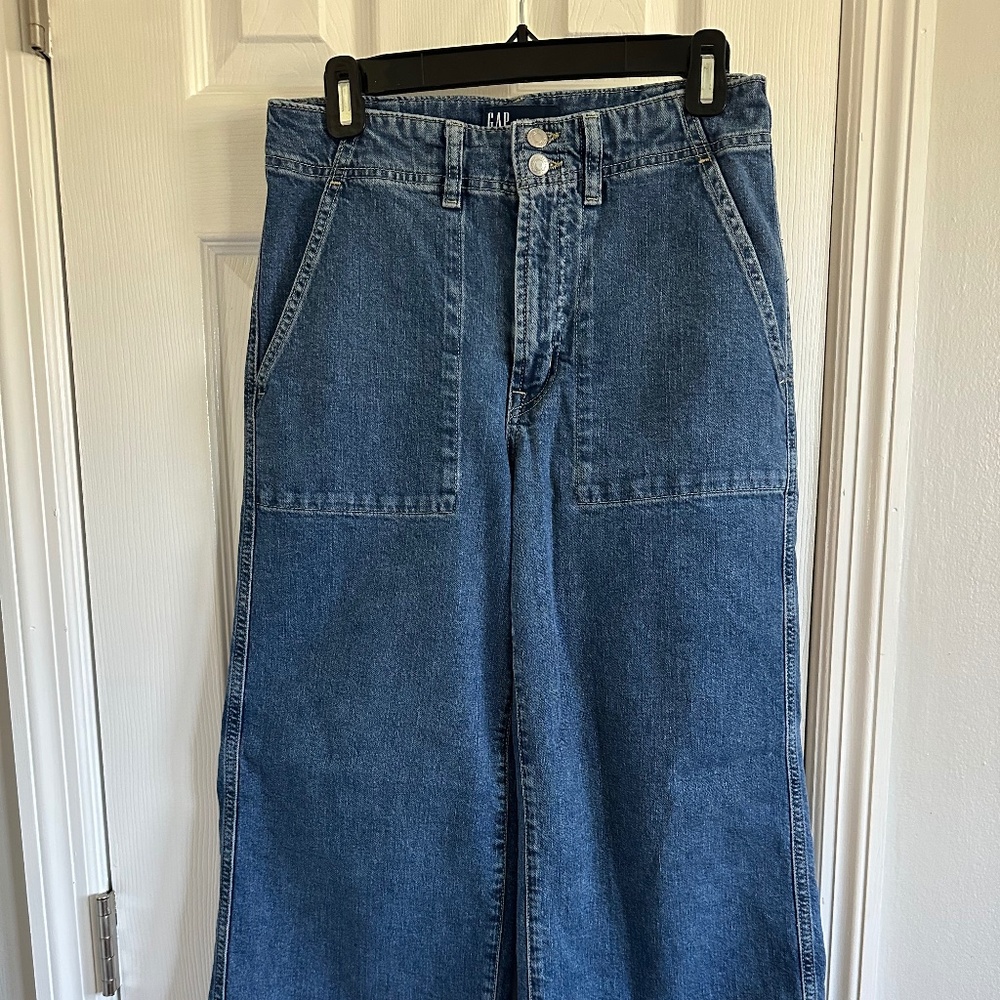 Gap Wide Leg Cropped Jeans